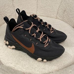 🤍Nike React Element 55 Sneakers🤍